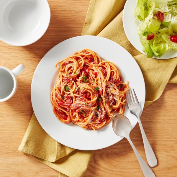 Amazon Basics 16-Piece Porcelain Dinnerware Set – Elegant & Premium - Image 3
